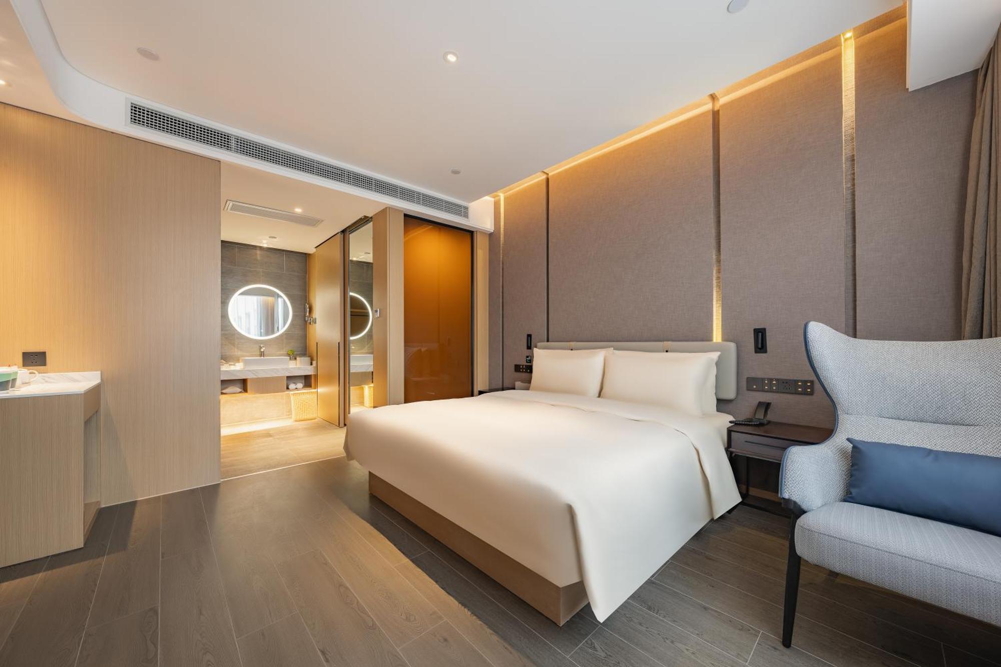 Pudong Caolu Atour 4* Shanghai